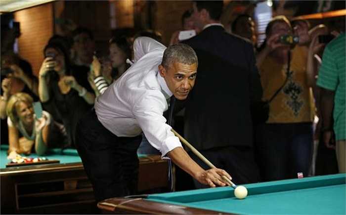 Tổng thống Mỹ - Barack Obama đánh bida