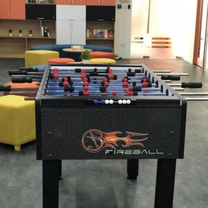 Bàn bi lắc Fireball tại văn phòng công ty