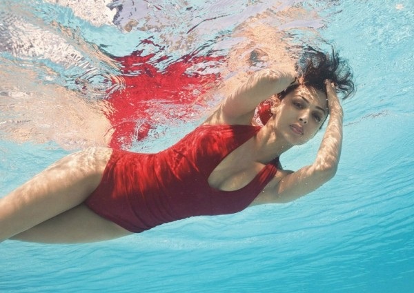 Bơi lội giúp chị em cải thiện vóc dáng cực kỳ hiệu quả