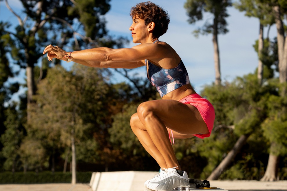 Cải thiện sức khỏe xương khóp là một trong những tác dụng của squat