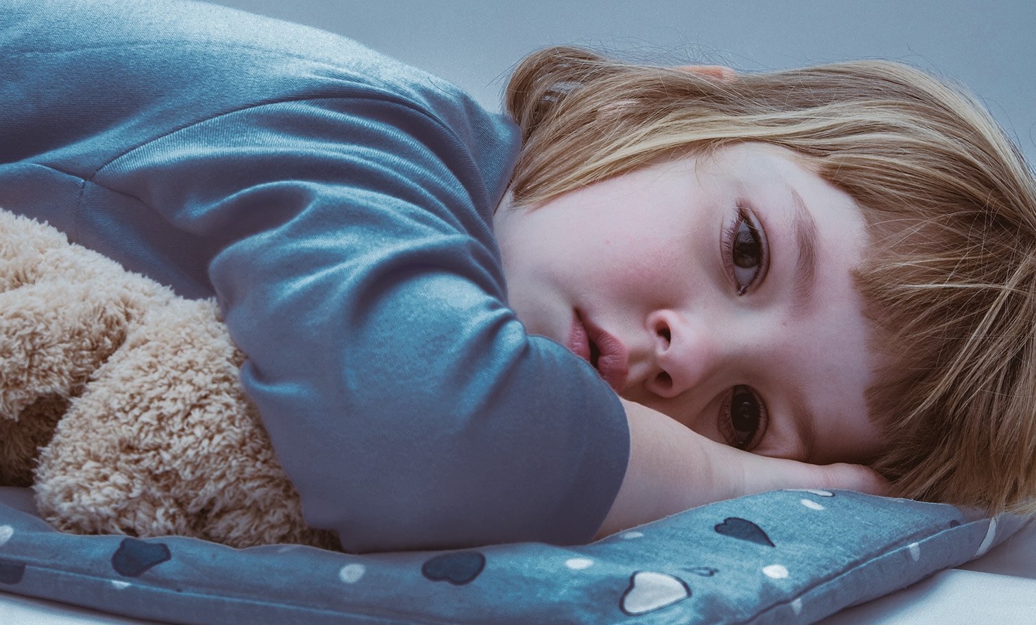 Thiếu ngủ là nguyên nhân gây ảnh hưởng đến sự phát triển chiều cao của trẻ