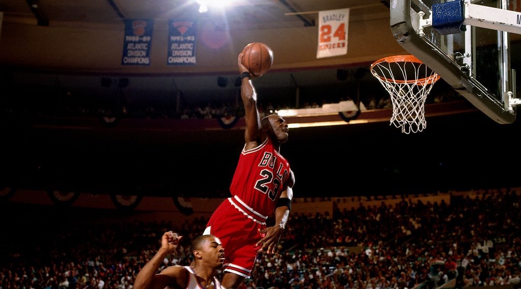 Khoẳng khắc thi đấu của Michael Jordan - huyền thoại bóng rổ