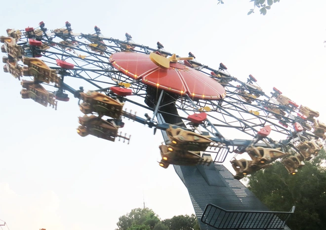 Fly Away - Công viên Thỏ Trắng Sài Gòn