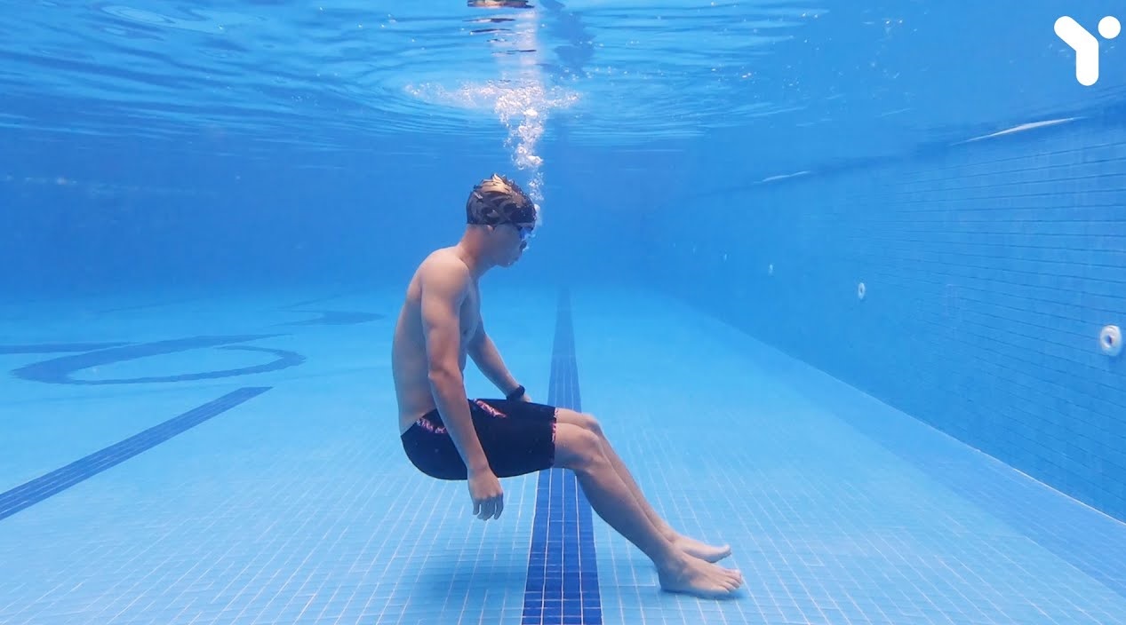 Hãy cố gắng nín thở lâu nhất có thể khi ở dưới nước