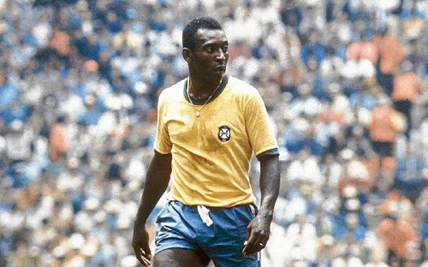 Pele là cầu thủ xuất sắc nhất của FIFA mọi thời đại