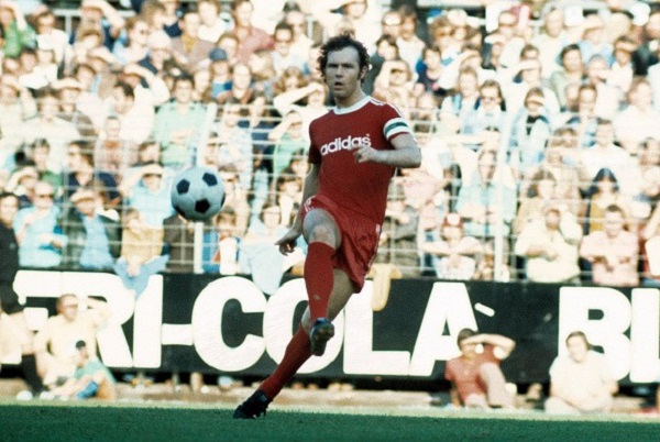 Franz Beckenbauer giành được hàng loạt danh hiệu cùng đội bóng Bayern Munich