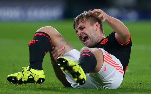 Luke Shaw gặp chấn thương gãy xương kinh hoàng